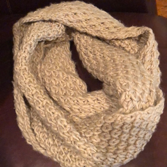 Old Navy Accessories - Preloved circle scarf from old navy